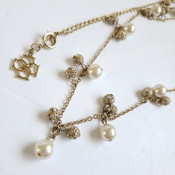 Ann Taylor Jewelry - ANN TAYLOR necklace w/dust bag